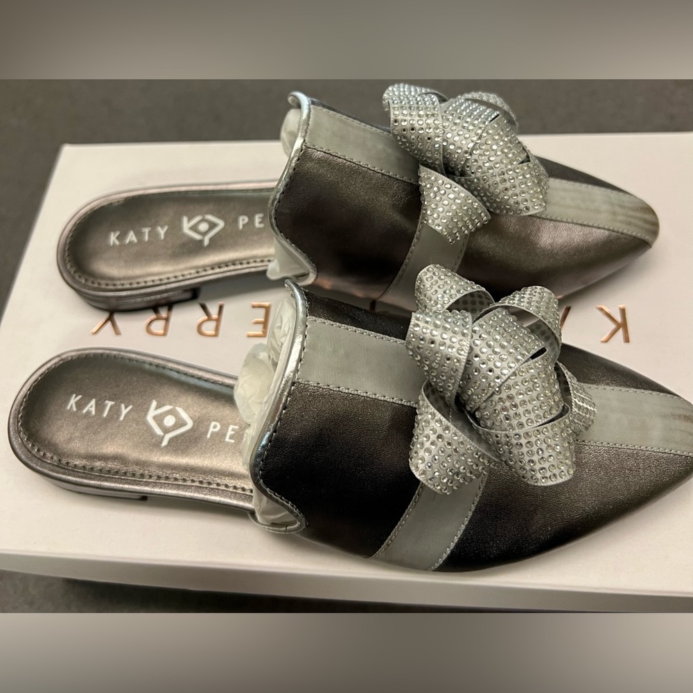 Katy Perry - size 5 M - NEW in box Gun Metal Gray Pointed Slip-On Mules with Bow - Picture 5 of 12